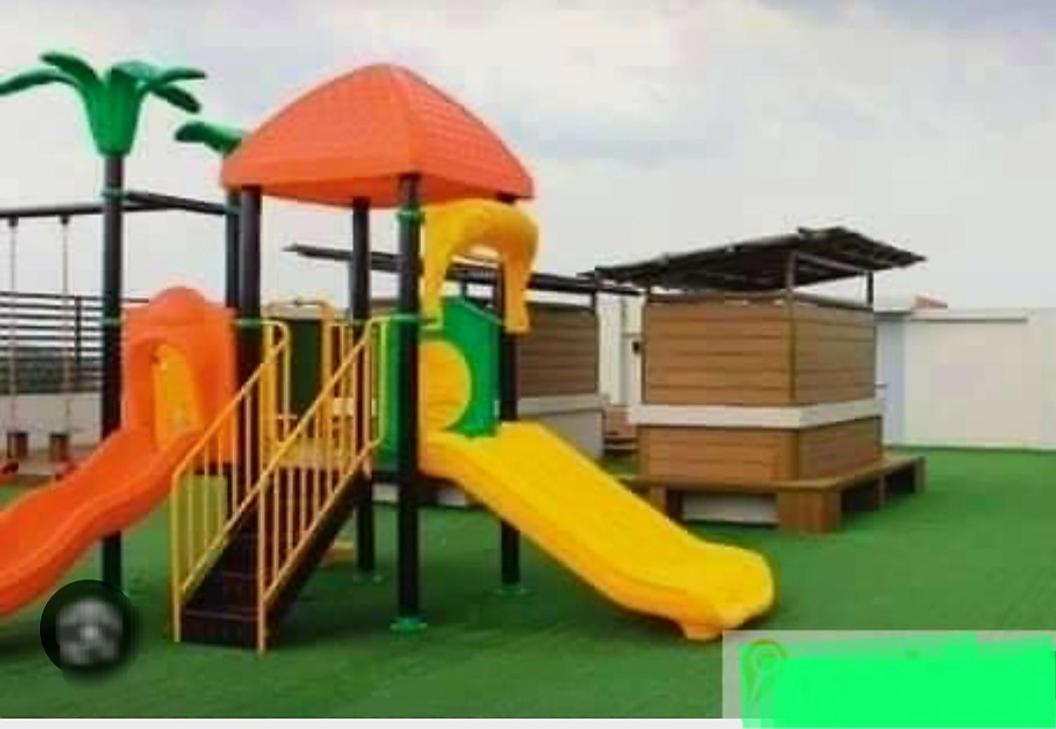 The Lancris Residences, 2 Bedrooms, 1 Bathroom, Living-Room, Kitchen & Pool Is Free Paranaque City Ngoại thất bức ảnh