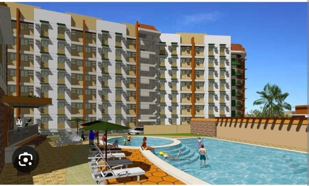The Lancris Residences, 2 Bedrooms, 1 Bathroom, Living-Room, Kitchen & Pool Is Free Paranaque City Ngoại thất bức ảnh