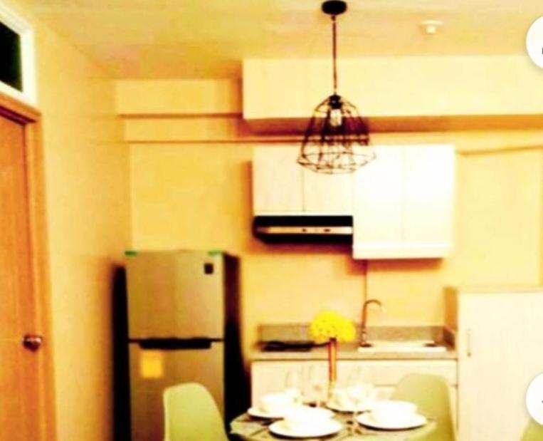 The Lancris Residences, 2 Bedrooms, 1 Bathroom, Living-Room, Kitchen & Pool Is Free Paranaque City Ngoại thất bức ảnh